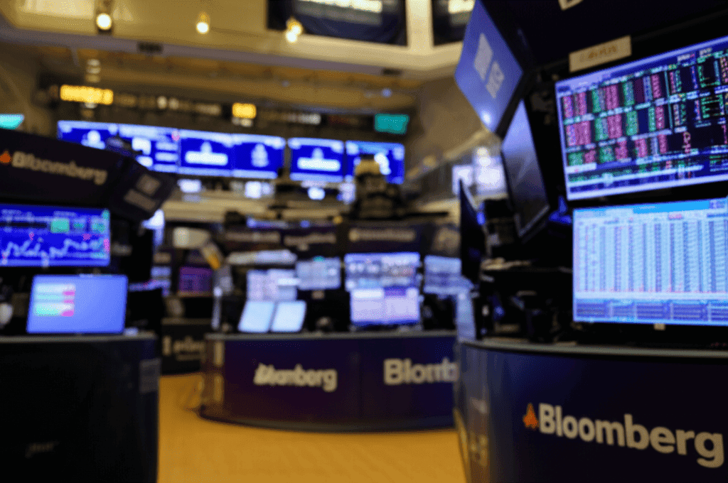 Geopolitics Overshadows Economy for Risk to Stocks